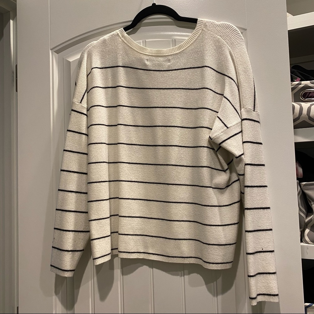 Apt. 9 Oversized White w/Black Stripes Knit Sweater